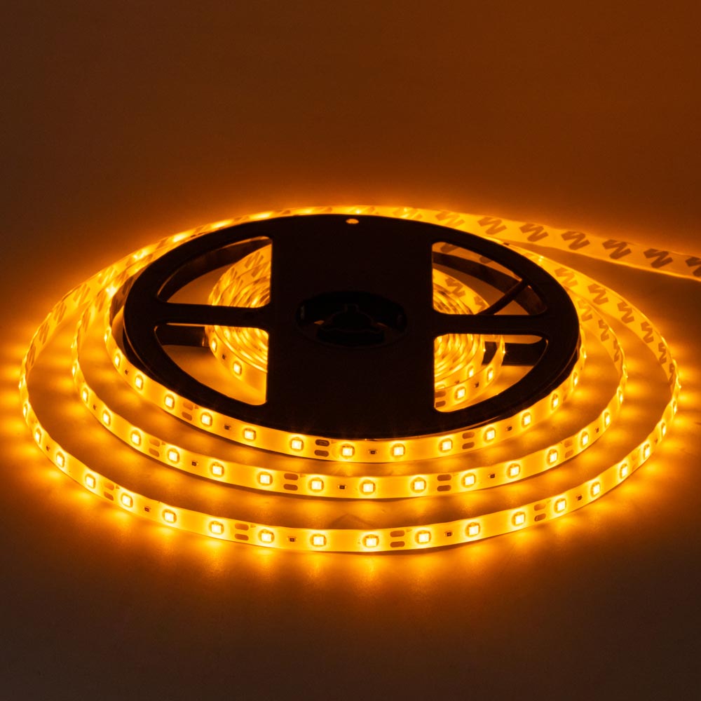 Світлодіодна стрічка жовта 12V smd2835 60LED/м IP65